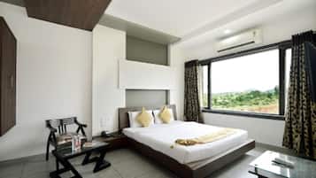 1 habitación, ropa de cama de alta calidad y escritorio