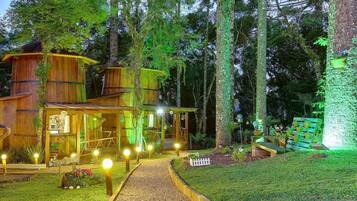 Front of property – evening/night