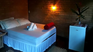 Chambre double, salle de bains commune | 1 chambre