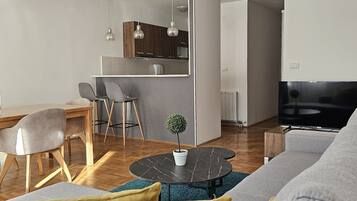 1 soveværelse, premium-sengetøj, senge med madrasser af memory foam