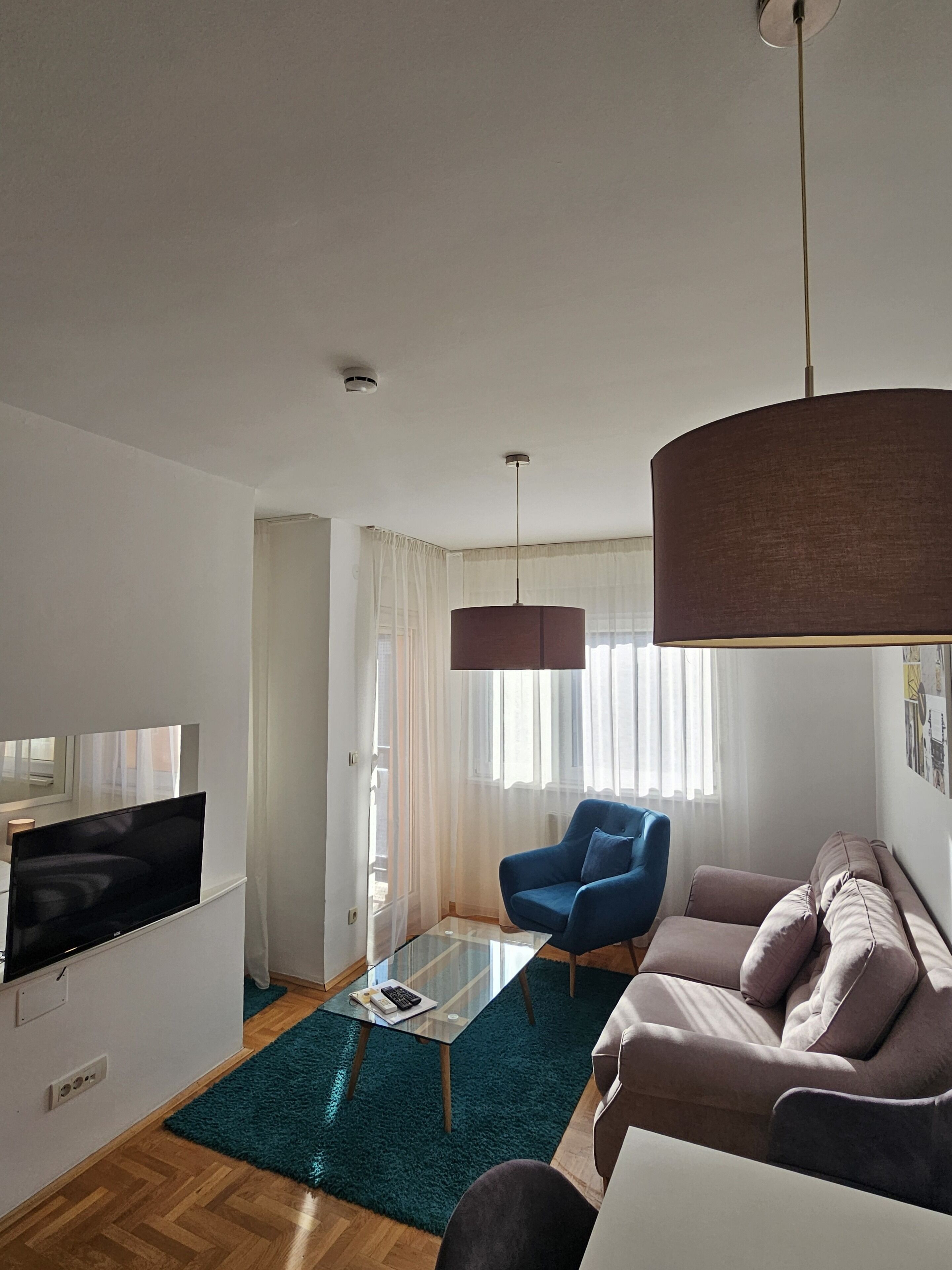 Classic-Studio | 1 Schlafzimmer, hochwertige Bettwaren, Betten mit Memory-Foam-Matratzen