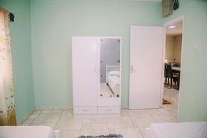 1 bedroom, soundproofing, iron/ironing board, free WiFi