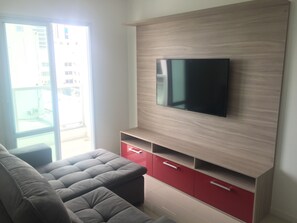 Phòng đơn, 2 phòng ngủ, quang cảnh thành phố | Phòng khách | TV LED 49-inch có truyền hình cáp, TV 