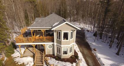 Whiteface Mountain / Wilmington New York ~~ ¡Bañera de hidromasaje, chimenea a gas, vistas a la montaña!