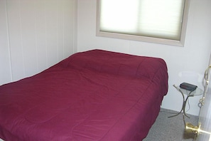 3 bedrooms, Internet