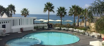 Luxury House In The Heart Of Vale Do Lobo Minutes Walk To The Beach