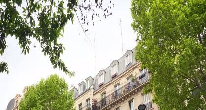 SACRE COEUR Grand Duplex 130 m2 - 4 chambres + Double living