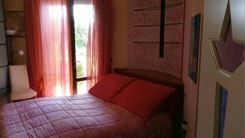 4 chambres, fer et planche Ă repasser, Wi-Fi gratuit, draps fournis