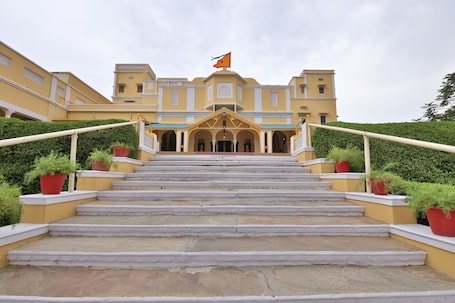 Exterior detail. Roop Niwas Kothi