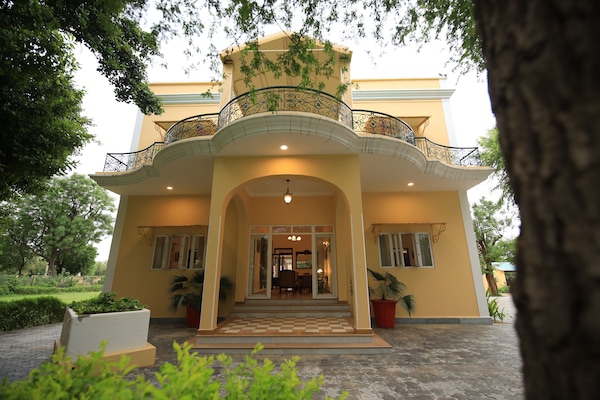 Ngoại thất