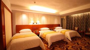 In-room safe, desk, blackout drapes, free WiFi