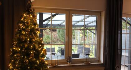 Semi-detached house on the border to Hamburg between "Old Land" and Nordheide