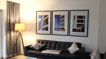 TV connectée, livres, chaßne hi-fi