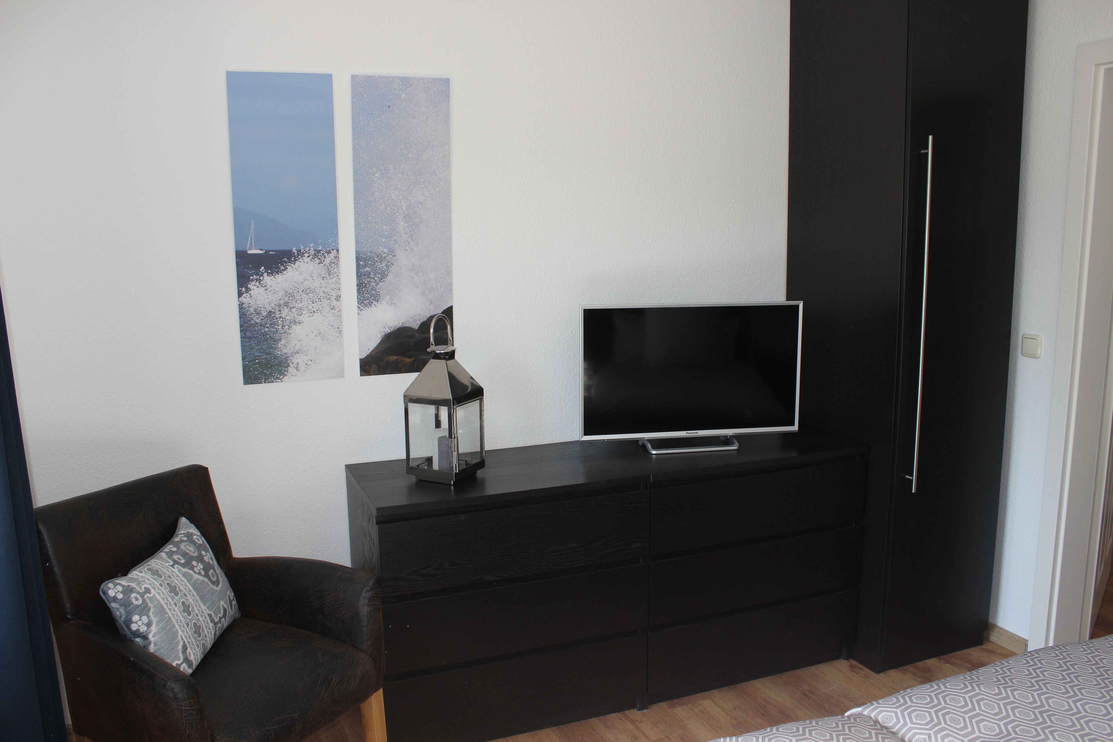 4 室のベッドルーム、デスク、アイロン / アイロン台、WiFi (無料)