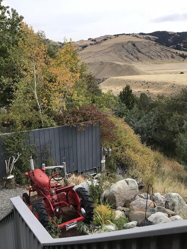Wow what a view from the Barn on the Banks of Yellowstone National Park!!❤️