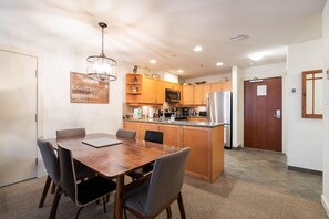 Dining area: Seats six people