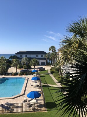 Piscine extérieure