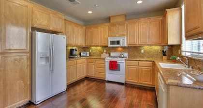 Exclusivo 3BR Rivermark Home cerca del 49ers Stadium & Convention Center