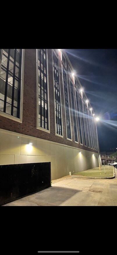 Classic Loft in Downtown Auburn, Alabama! LOCATION!