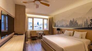 Deluxe Double or Twin Room, 1 King Bed, City View