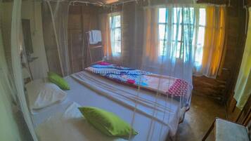 Deluxe Cabin, Smoking, Hill View