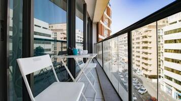 Apartment, 2 Bedrooms, City View, Tower | Terrace/patio