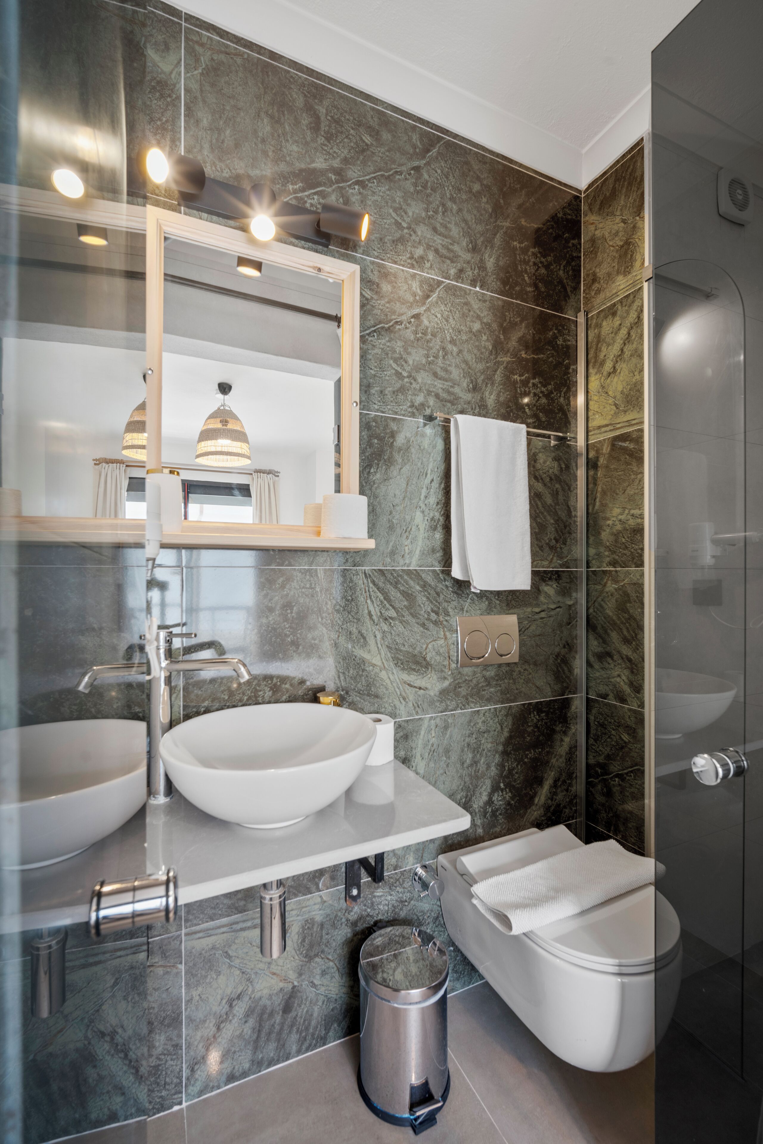 standard | bathroom | shower, free toiletries, hair dryer, slippers