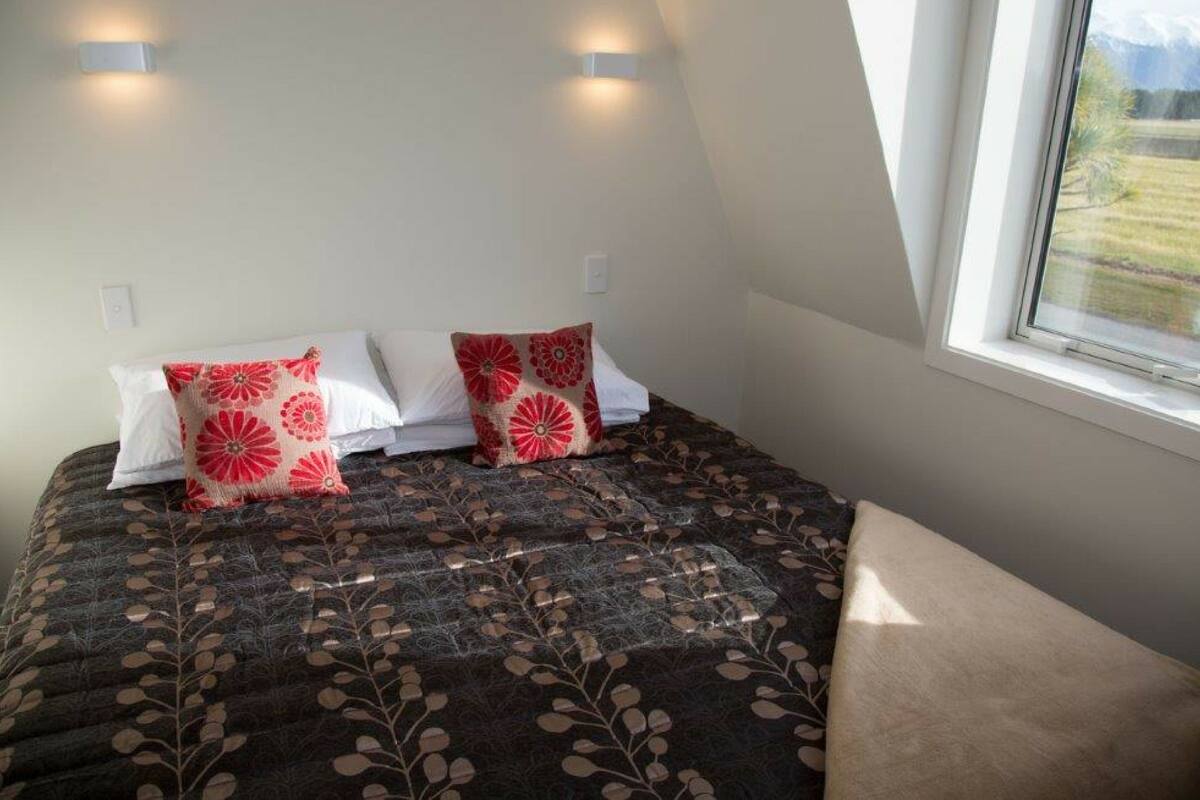 Estudio estándar, 1 cama de matrimonio grande, baño privado | Cortinas opacas, wifi gratis, ropa de cama