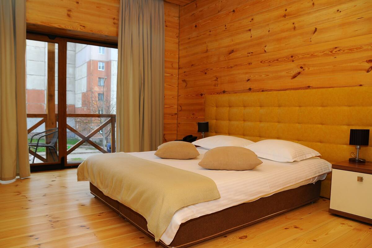 Superior Single Room | Premium bedding, minibar, in-room safe, desk