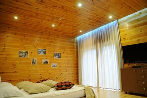 Premium bedding, minibar, in-room safe, desk - Patio di fiori (Lutsk)