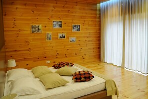 Suite, Terrace | Premium bedding, minibar, in-room safe, desk