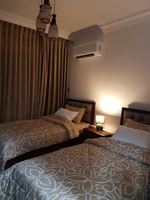 Apartment, 2 Bedrooms | 2 bedrooms, iron/ironing board
