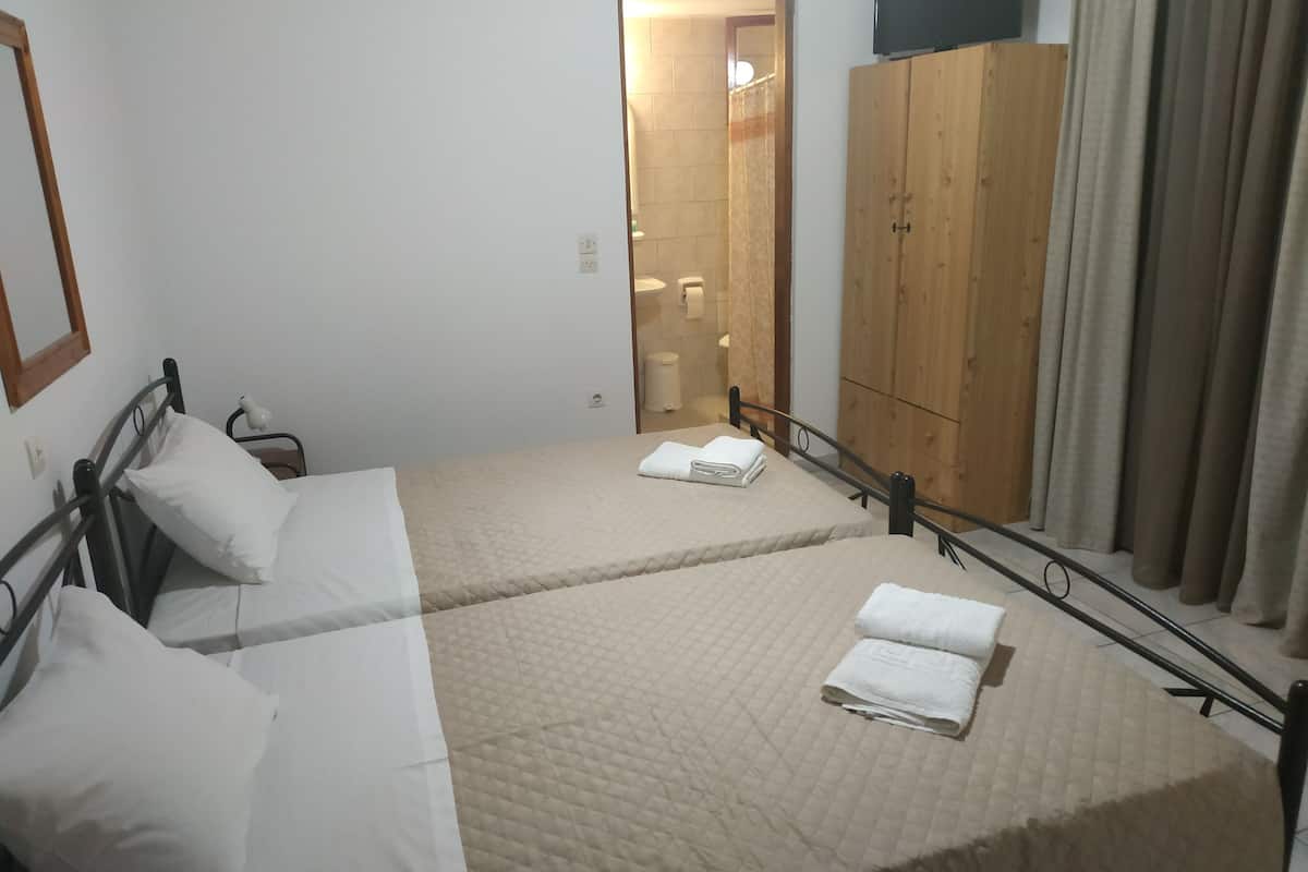 twin room, balcony, sea view | individually decorated, individually furnished, blackout curtains