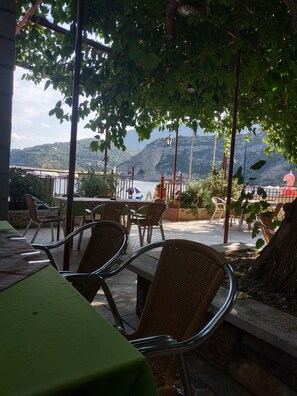 Courtyard - Porto Sabatiki (South Kynouria)