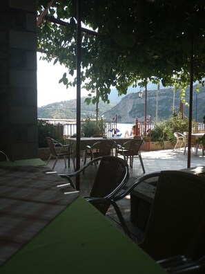 Courtyard - Porto Sabatiki (South Kynouria)