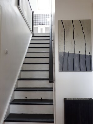 Villa Premium, 4 habitaciones | Zona de estar | Una televisión de pantalla plana, una chimenea