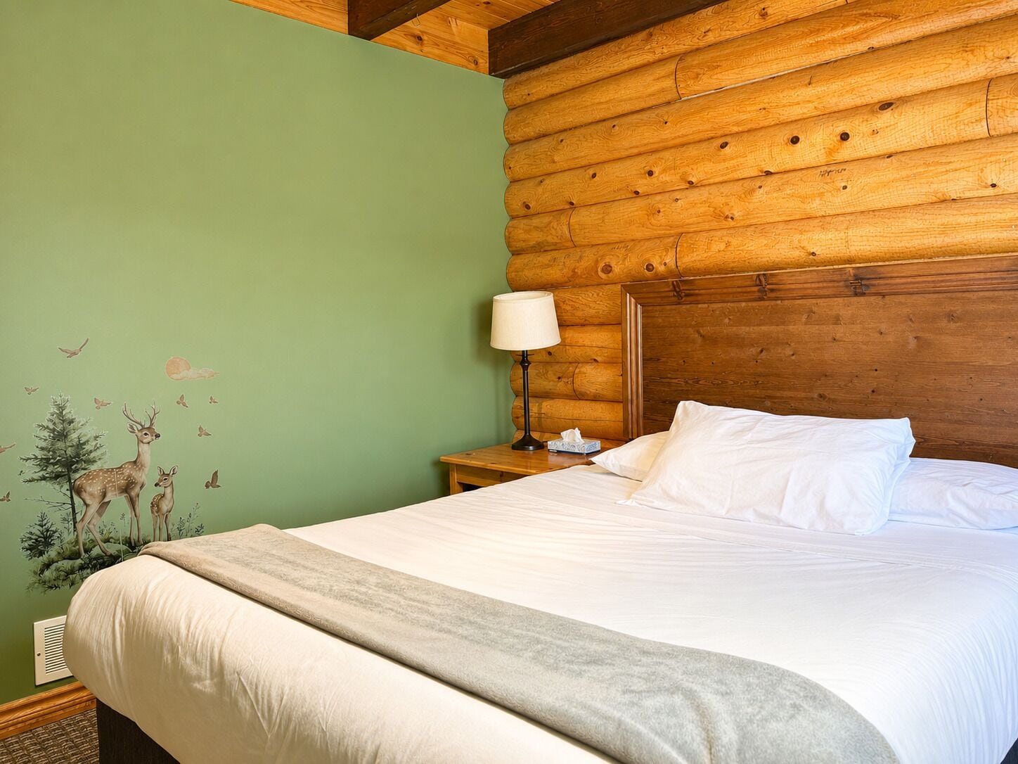 Family Cottage, 3 Bedrooms, Non Smoking | Blackout drapes, soundproofing, free WiFi, bed sheets