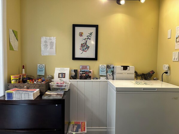 Reception - Escarpment Heights Motel (Northern Bruce Peninsula)
