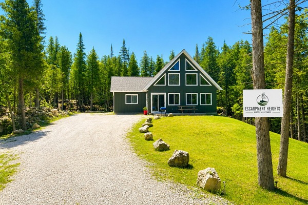 Comfort Cottage, 3 Bedrooms, Non Smoking | Blackout drapes, soundproofing, WiFi (free), bed sheets