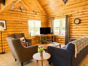 Family Cottage, 3 Bedrooms, Non Smoking | Living area