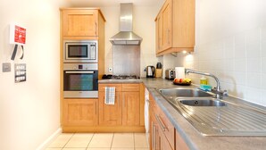 Appartement Deluxe, 2 chambres, cuisine | Cuisine privée