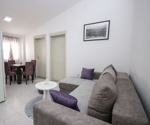 Economy Apartment | Living room - Becka apartments (Bar)