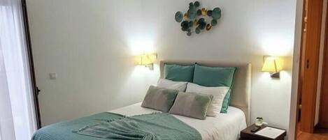 Hypo-allergenic bedding available, down comforters, blackout drapes