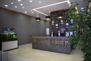 Reception - Horizons Apart Hotel Official (Batumi)