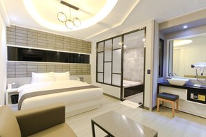 In-room safe, blackout drapes, soundproofing, free WiFi - G&G Hotel (Busan)