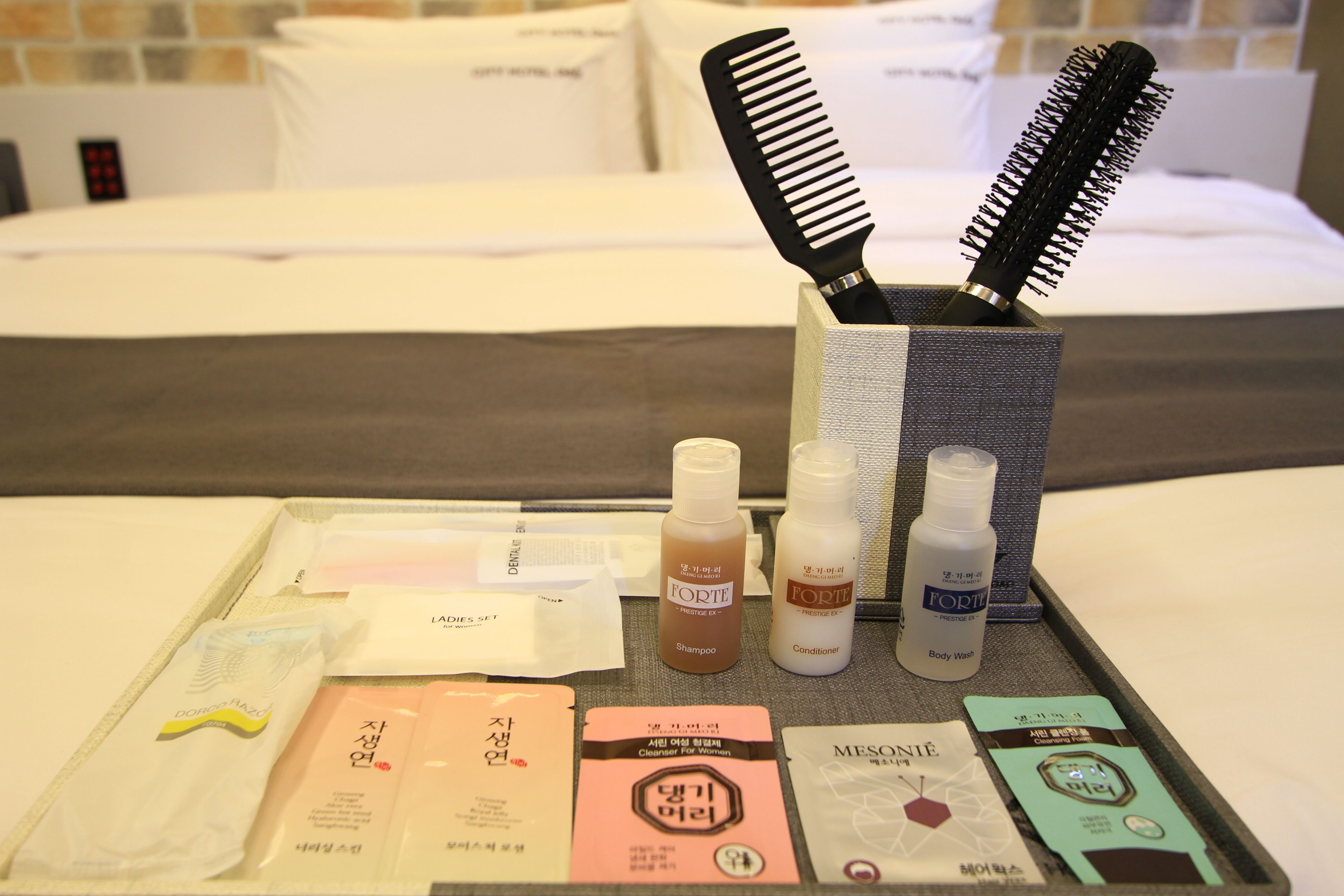 separate bathtub and shower, deep-soaking bathtub, free toiletries