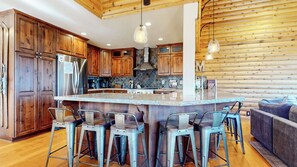 Interior - Remodeled Home, Steps to Slopes, Jacuzzi, 1-Car Garage & Stunning Views (Mammoth Lakes)