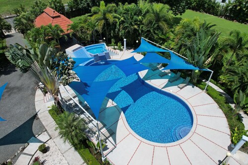 13 BR  Beach Front Paradise - Blue Macaw  - #1 VIP Hosting Service