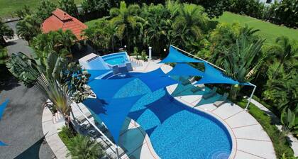 13 BR Beach Front Paradise - Blue Macaw - #1 VIP Hosting Service