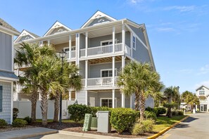 Exterior - Beach Villa with Tropical Pool (Atlantic Beach)